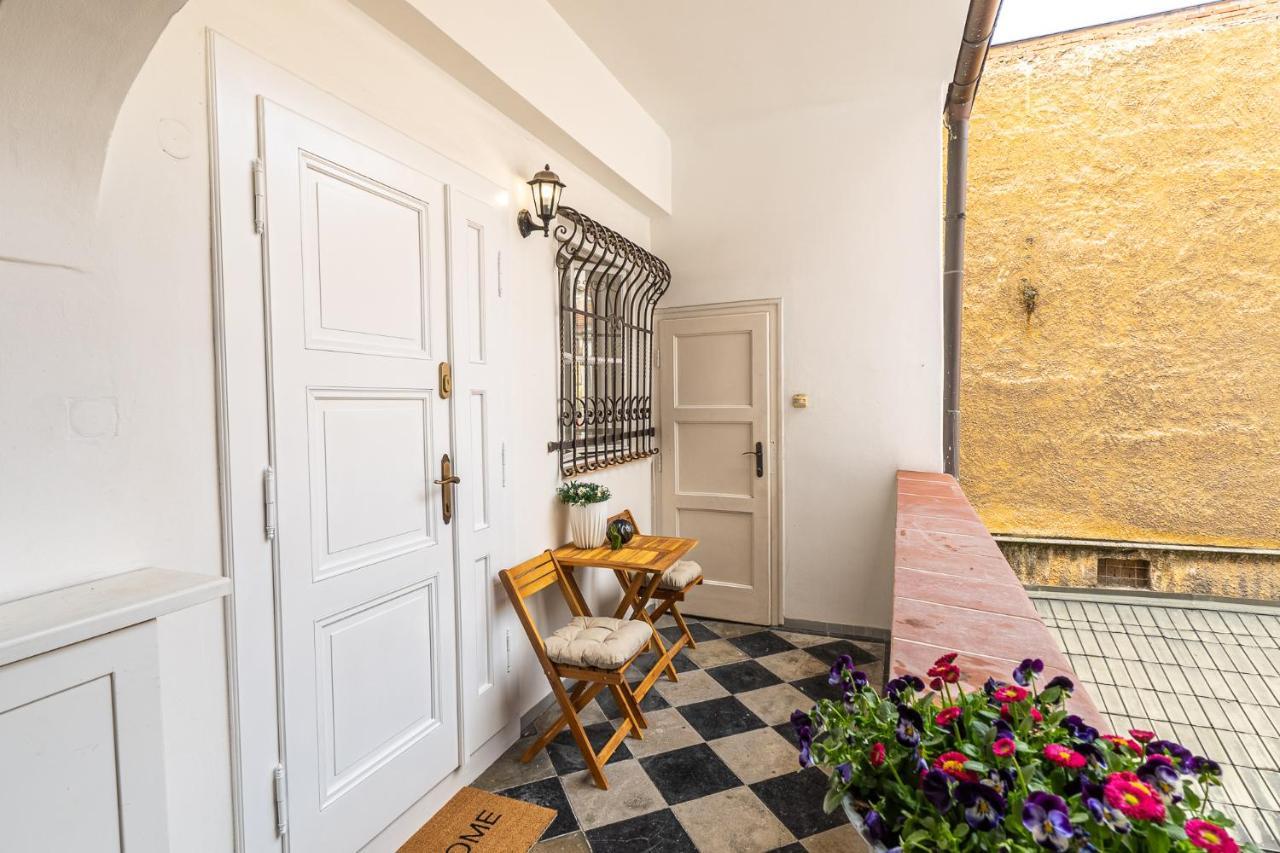 Apartamento Charming In Lesser Town *